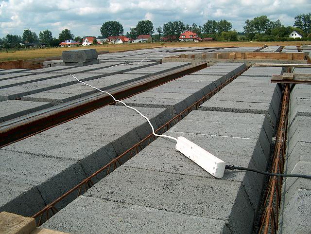 IMAGE06.JPG